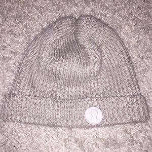 Lululemon cream knitted beanie
